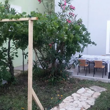Family House * Nerezine